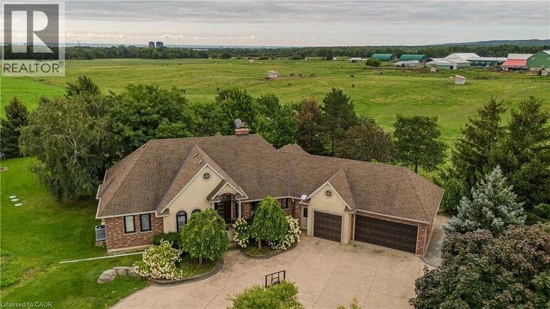 5200 NO 2 SIDE Road, Milton, Ontario, L9E0R2, Milton, Ontario — photo 1 of 5
