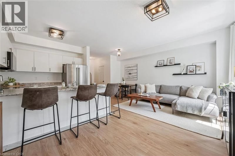 #30 88 DECORSO Drive, Guelph, Ontario, N1L0A1, Guelph, Ontario — photo 1 of 5