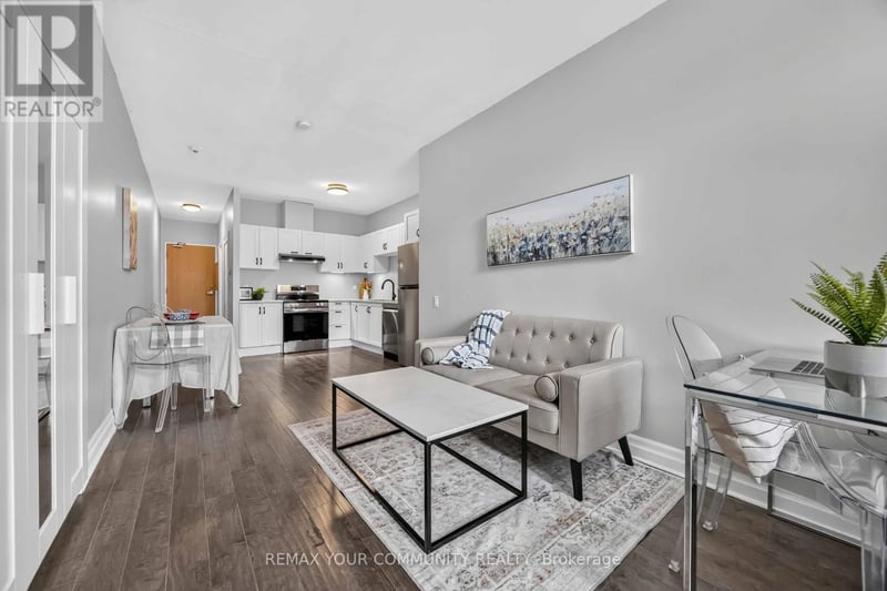 #101 44 Bond Street West, Oshawa (O'Neill), Ontario, L1G6R2, Oshawa (O'Neill), Ontario — photo 1 of 5