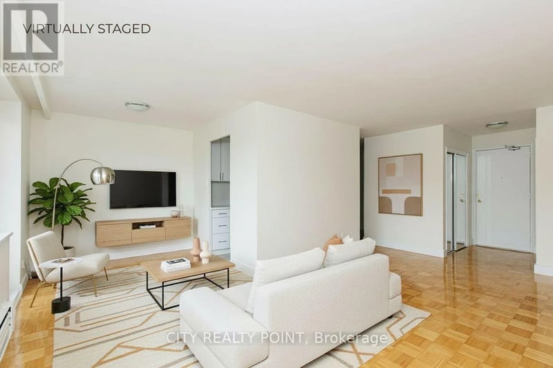#309 2 Grandstand Place, Toronto (Thorncliffe Park), Ontario, M4H1E2, Toronto (Thorncliffe Park), Ontario — photo 1 of 5