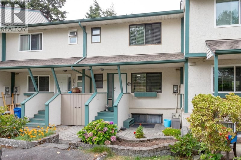 #904 640 Broadway Street, Saanich, British Columbia, V8Z2G4, Saanich, British Columbia — photo 1 of 5
