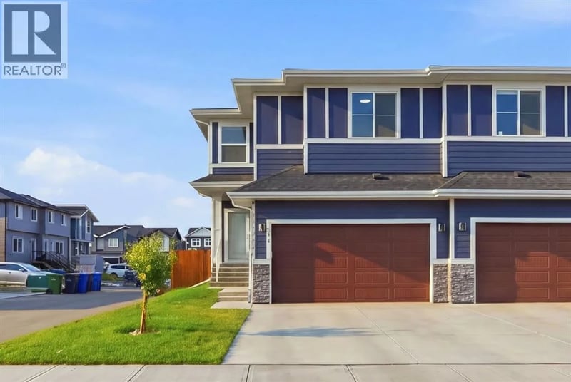 36 Waterford Manor, Chestermere, Alberta, T1X2T9, Chestermere, Alberta — photo 1 of 5