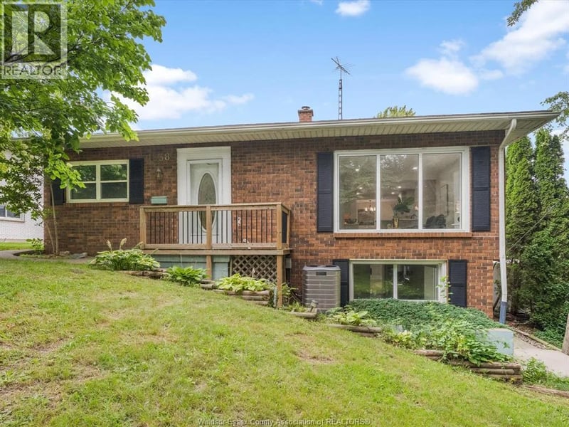 1838 SEACLIFF Drive, Kingsville, Ontario, N9Y2M6, Kingsville, Ontario — photo 1 of 5