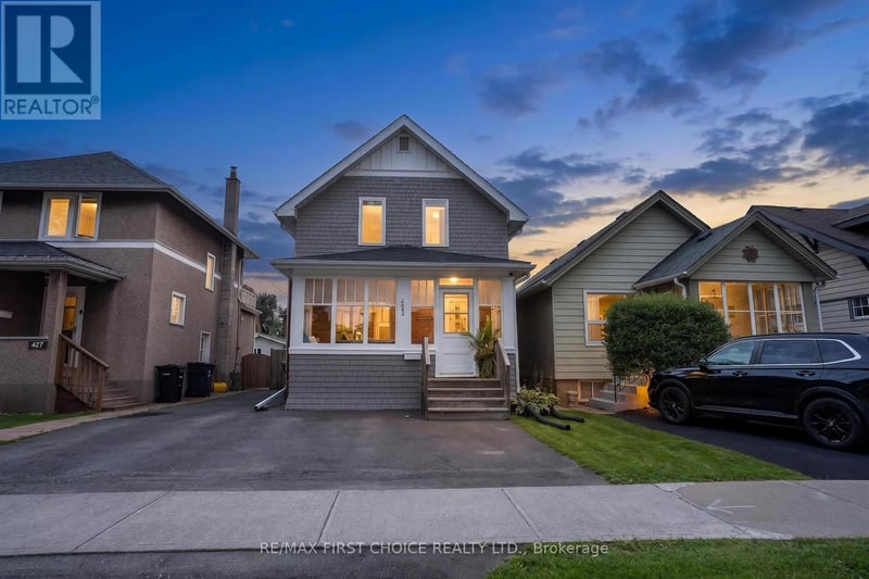 423 Marks Street South, Thunder Bay (Hyde Park), Ontario, P7E1M4, Thunder Bay (Hyde Park), Ontario — photo 1 of 5