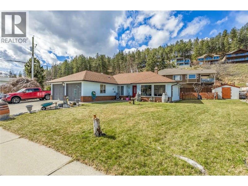 6034 Garraway Place, Peachland, British Columbia, V0H1X4, Peachland, British Columbia — photo 1 of 5