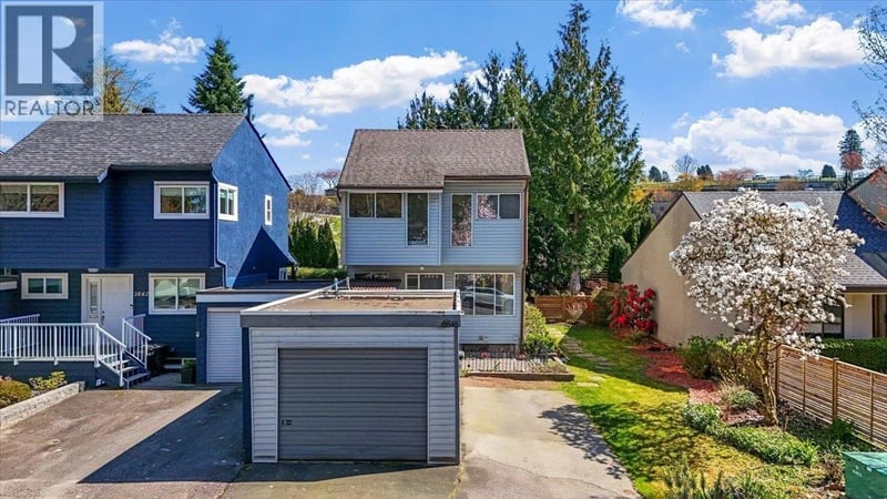 3848 GARDEN GROVE Drive, Burnaby, British Columbia, V5G4A7, Burnaby, British Columbia — photo 1 of 5