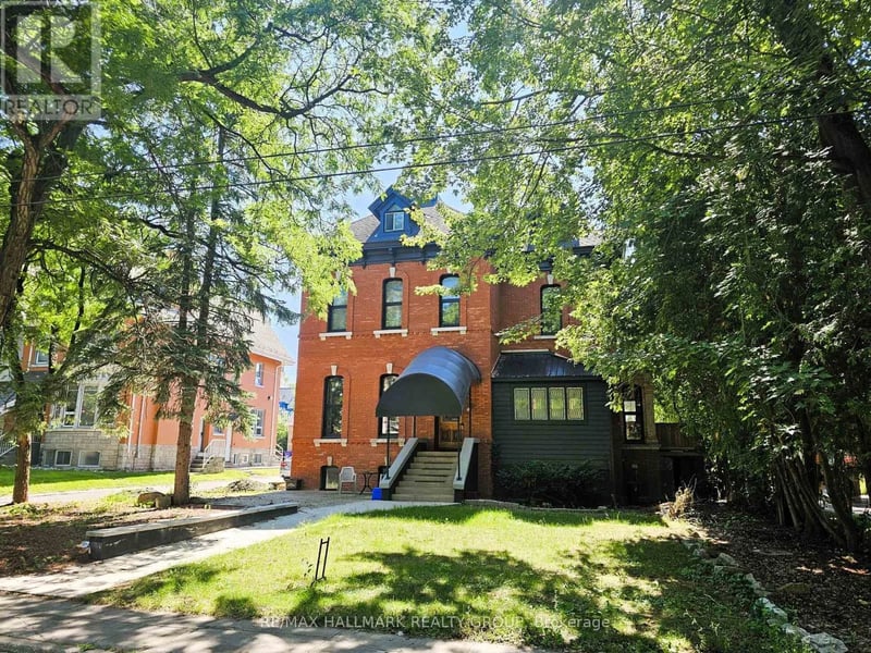 460 Wilbrod Street, Ottawa, Ontario, K1N6M8, Ottawa, Ontario — photo 1 of 5