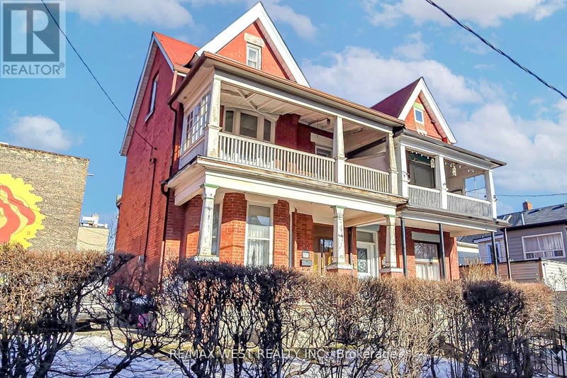 217 Gladstone Avenue, Toronto (Little Portugal), Ontario, M6J3L5, Toronto (Little Portugal), Ontario — photo 1 of 5