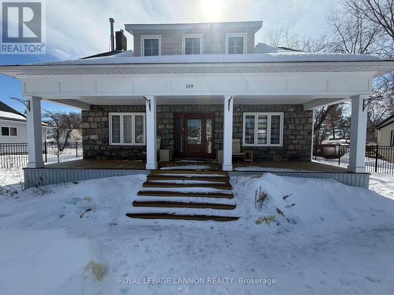 109 King Street, Sioux Lookout (TB-650), Ontario, P8T1C3, Sioux Lookout (TB-650), Ontario — photo 1 of 5