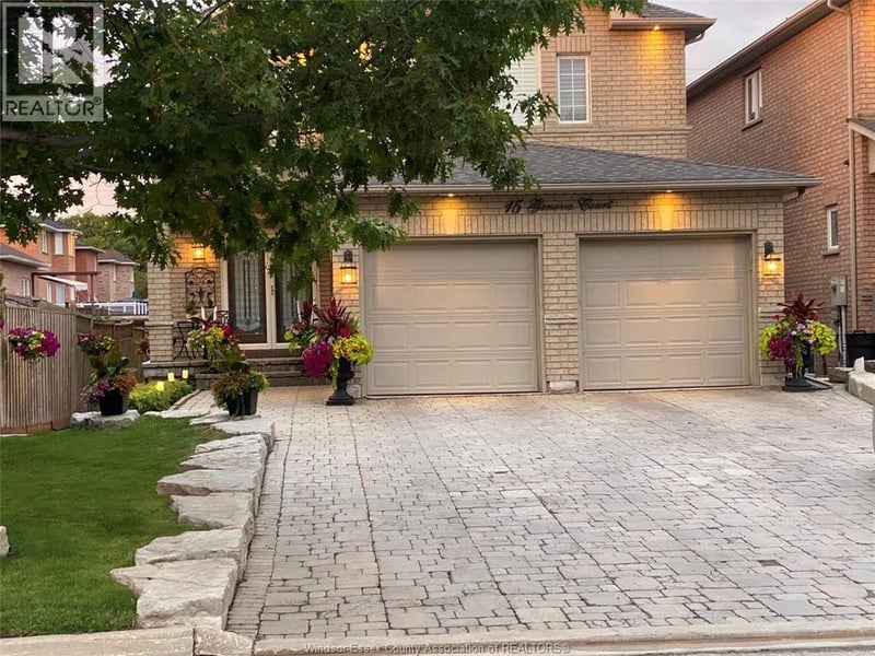 15 GENOVA Court, Woodbridge, Ontario, L4H1G3, Woodbridge, Ontario — photo 1 of 5