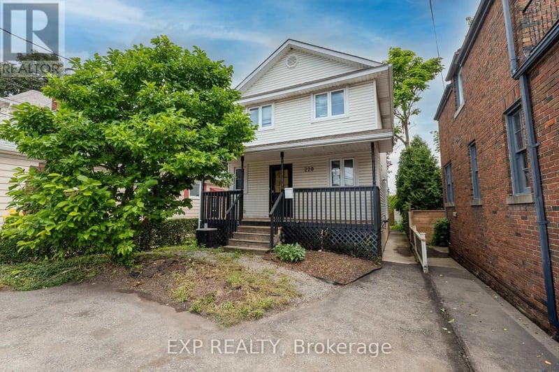 220 Geneva Street, St. Catharines (Downtown), Ontario, L2R4P8, St. Catharines (Downtown), Ontario — photo 1 of 5