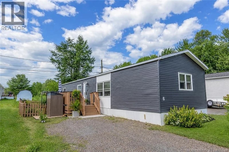 6 Holly Court, Lincoln, New Brunswick, E3B6W3, Lincoln, New Brunswick — photo 1 of 5