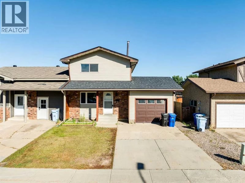 135 Grayling Crescent, Fort McMurray, Alberta, T9J1J9, Fort McMurray, Alberta — photo 1 of 5
