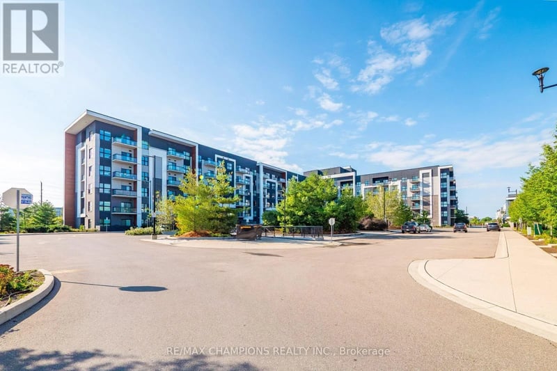 #308 128 Grovewood Common, Oakville (GO Glenorchy), Ontario, L6H0X3, Oakville (GO Glenorchy), Ontario — photo 1 of 5