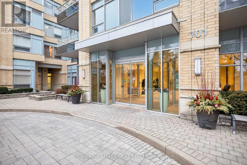 #108 701 Sheppard Avenue West, Toronto (Clanton Park), Ontario, M3H2S7, Toronto (Clanton Park), Ontario — photo 1 of 5