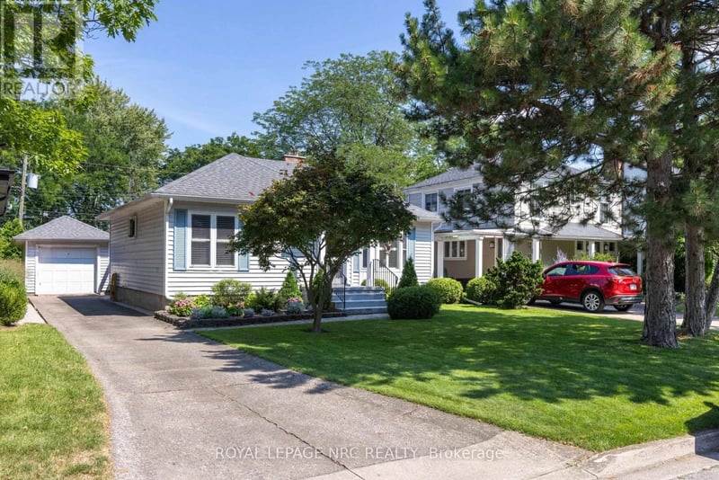 61 HIGHLAND Avenue, St. Catharines (Old Glenridge), Ontario, L2R4H9, St. Catharines (Old Glenridge), Ontario — photo 1 of 5