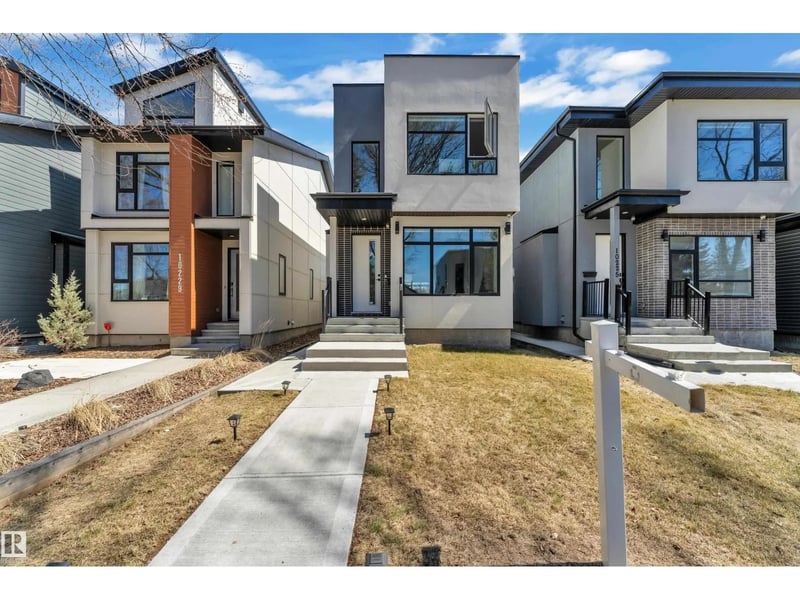 10227 146 ST NW NW, Edmonton, Alberta, T5N3A1, Edmonton, Alberta — photo 1 of 5