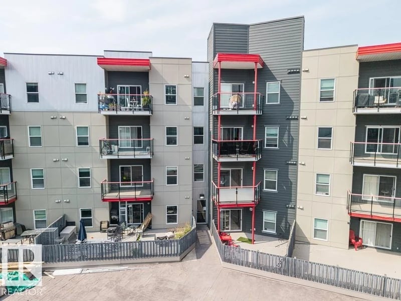#105 10611 117 ST NW, Edmonton, Alberta, T5H0G6, Edmonton, Alberta — photo 1 of 5