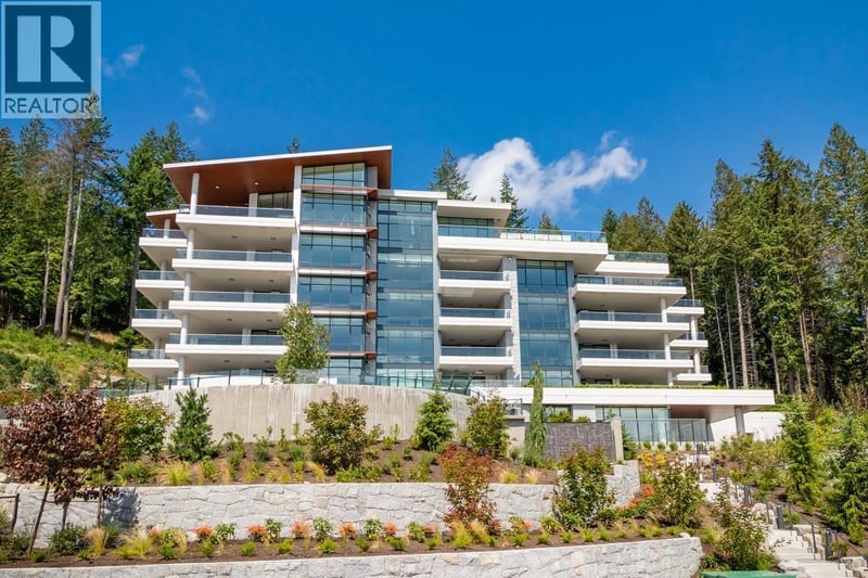 #302 2958 BURFIELD Place, West Vancouver, British Columbia, V7S0B2, West Vancouver, British Columbia — photo 1 of 5