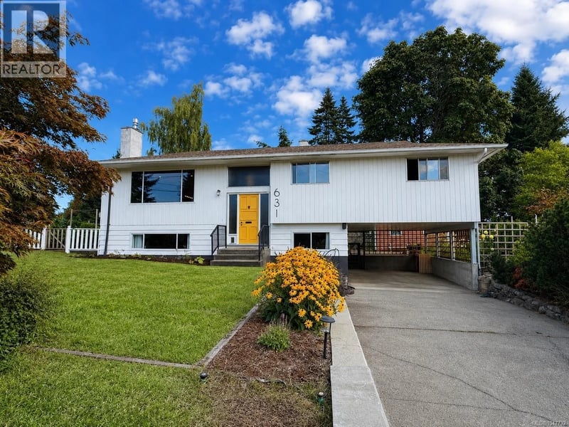 631 Warden, Campbell River, British Columbia, V9W3Y4, Campbell River, British Columbia — photo 1 of 5