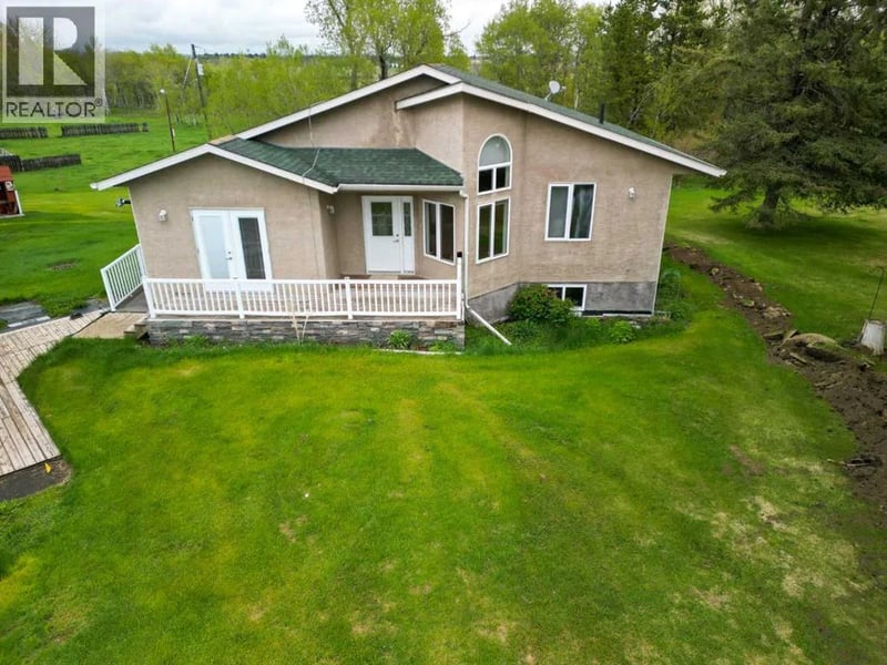 3402 3 Township Road 392, Rural Lacombe County, Alberta, T0M0X0, Rural Lacombe County, Alberta — photo 1 of 5