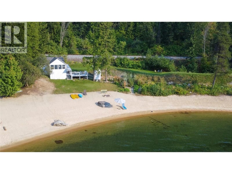 2205 Bealby Road, Nelson, British Columbia, V1L6W2, Nelson, British Columbia — photo 1 of 5