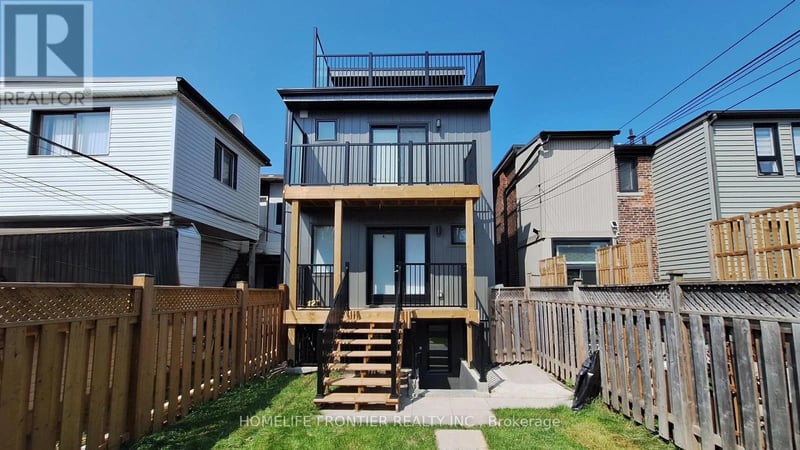 231 Symington Avenue, Toronto (Dovercourt-Wallace Emerson-Junction), Ontario, M6P3W5, Toronto (Dovercourt-Wallace Emerson-Junction), Ontario — photo 1 of 5