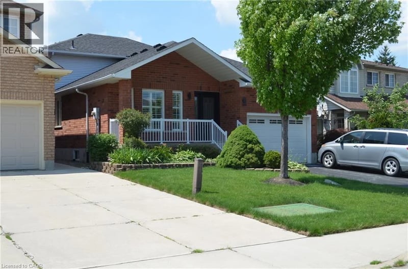#Lower 275 LOCHEED Drive, Hamilton, Ontario, L8T5A4, Hamilton, Ontario — photo 1 of 5