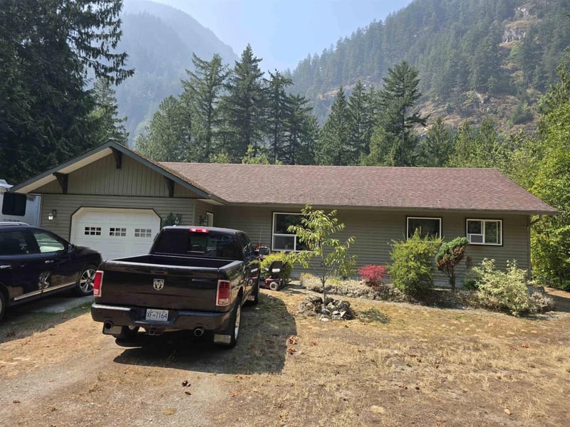19601 SILVER SKAGIT Road, Hope, British Columbia, V0X1L2, Hope, British Columbia — photo 1 of 5