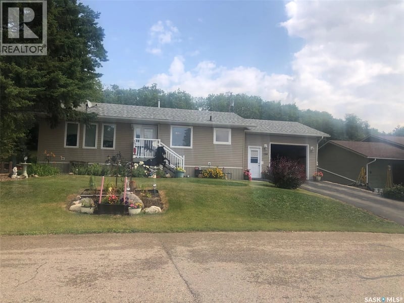 138 Hudson STREET, Sturgis, Saskatchewan, S0A4A0, Sturgis, Saskatchewan — photo 1 of 5
