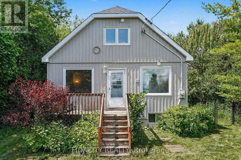 6811 Flewellyn Road, Ottawa, Ontario, K2S1B6, Ottawa, Ontario — photo 1 of 5