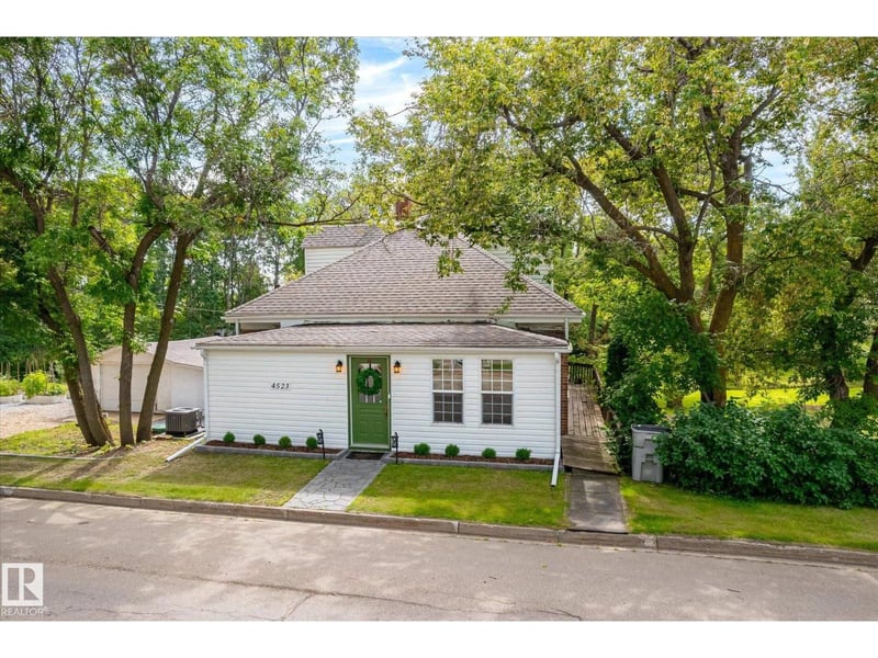 4523 50 AV, Legal, Alberta, T0G1L0, Legal, Alberta — photo 1 of 5