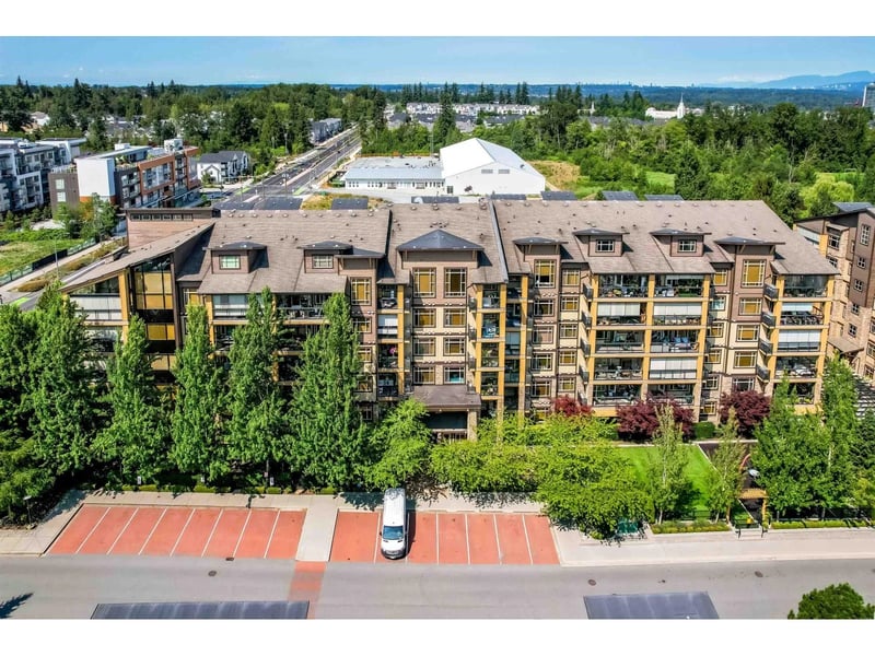 #301 8067 207 Street, Langley, British Columbia, V2Y0N9, Langley, British Columbia — photo 1 of 5