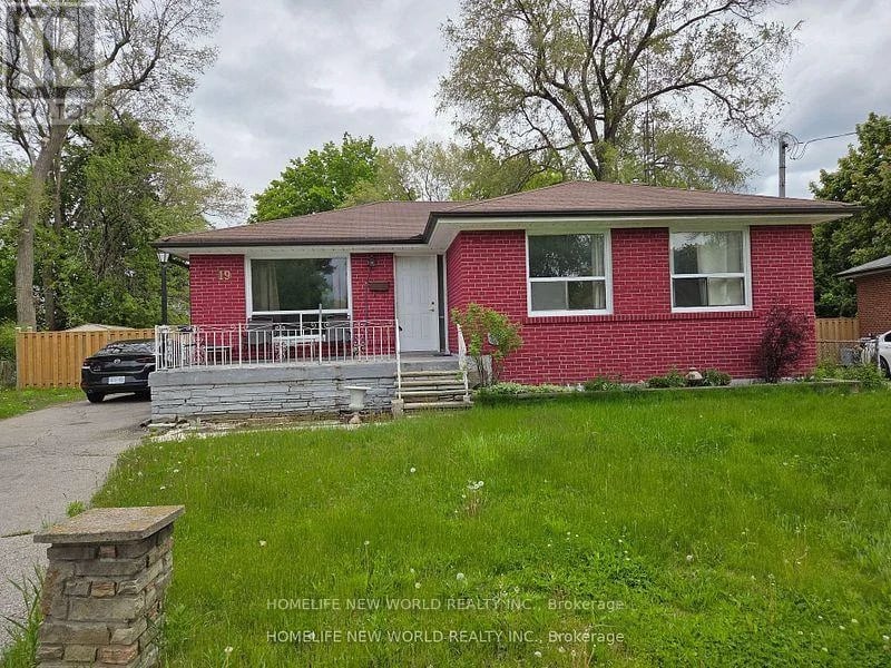 #Bsmt 19 Benfrisco Crescent South, Toronto (Woburn), Ontario, M1H1N2, Toronto (Woburn), Ontario — photo 1 of 5