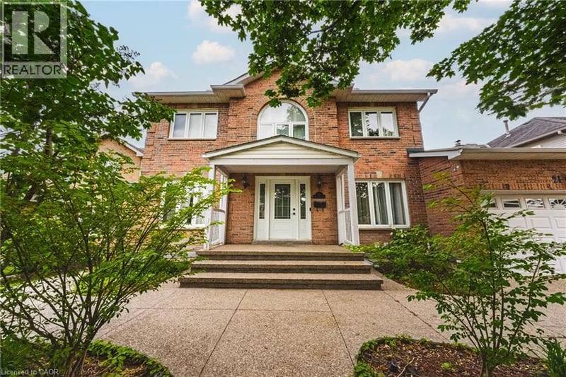 21 MOSS Boulevard, Dundas, Ontario, L9H6S3, Dundas, Ontario — photo 1 of 5