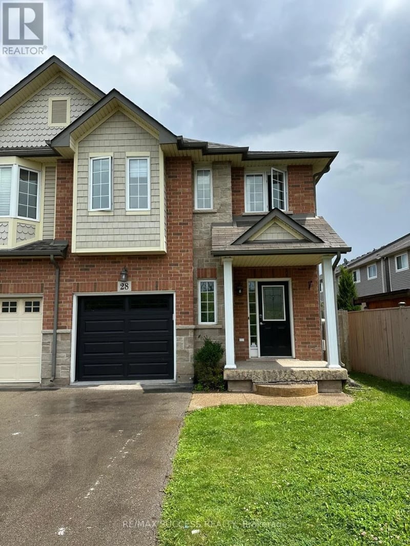 28 Dartmouth Gate, Hamilton (Lakeshore), Ontario, L8E0B9, Hamilton (Lakeshore), Ontario — photo 1 of 5