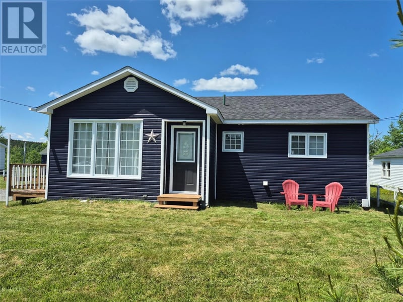 26 Riverside Road West, Glovertown, Newfoundland & Labrador, A0G2L0, Glovertown, Newfoundland & Labrador — photo 1 of 5
