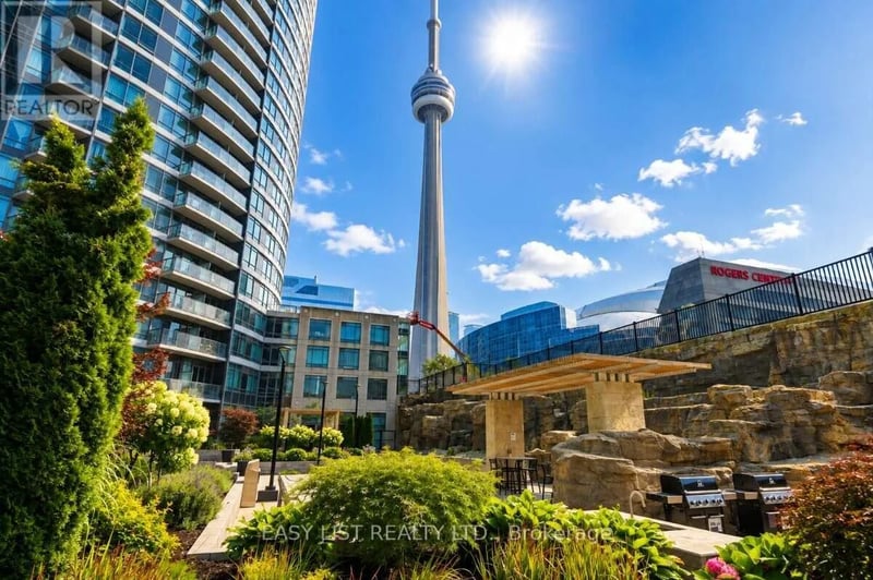 #101 373 Front Street West, Toronto (Waterfront Communities), Ontario, M5V3R7, Toronto (Waterfront Communities), Ontario — photo 1 of 5
