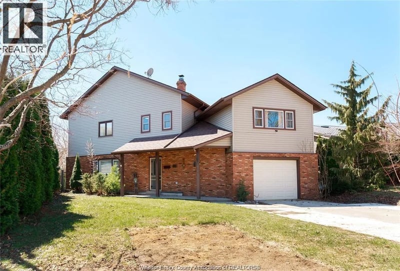 22 UNIVERSITY Drive, Chatham, Ontario, N7E4V5, Chatham, Ontario — photo 1 of 5