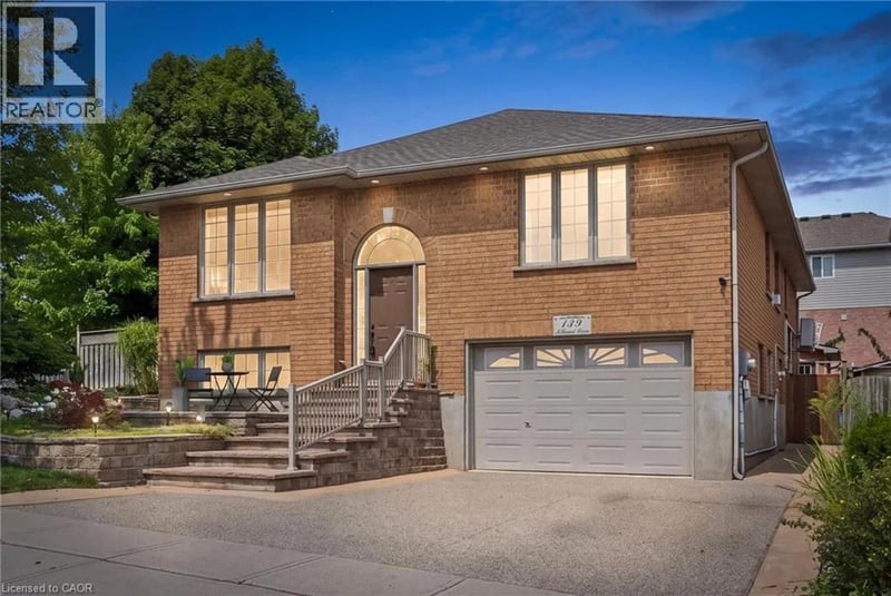 139 ATTWOOD Drive, Cambridge, Ontario, N1T2A5, Cambridge, Ontario — photo 1 of 5