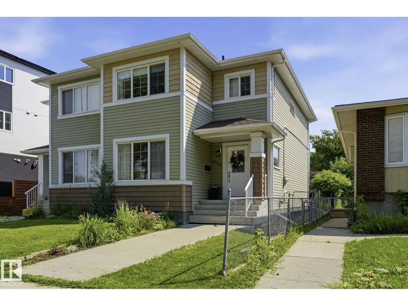 10245 152 ST NW, Edmonton, Alberta, T5P1Y3, Edmonton, Alberta — photo 1 of 5