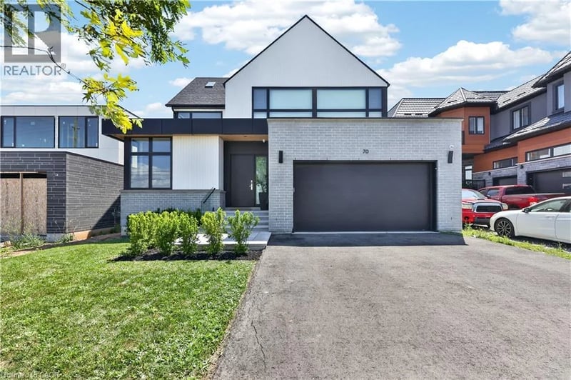 70 UPPER MOUNT ALBION Road, Hamilton, Ontario, L8J2S1, Hamilton, Ontario — photo 1 of 5