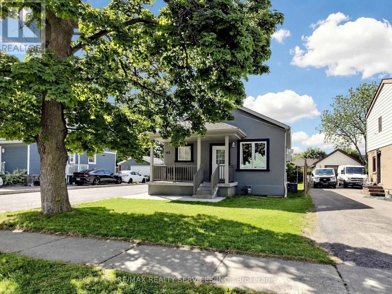 102 Woodward Avenue, Brampton (Brampton North), Ontario, L6V1K6, Brampton (Brampton North), Ontario — photo 1 of 5