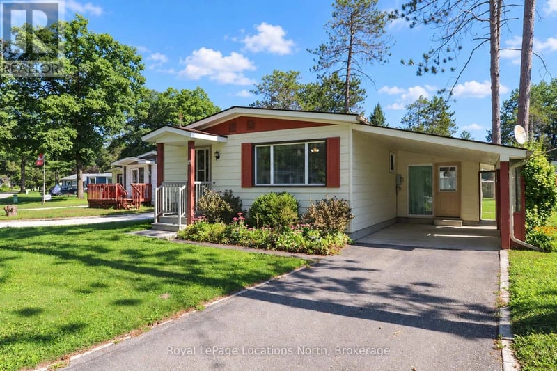 16 Sinclair Avenue South, Wasaga Beach, Ontario, L9Z1K3, Wasaga Beach, Ontario — photo 1 of 5
