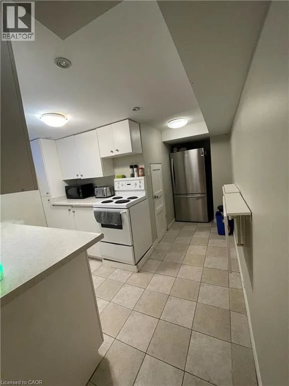 #2 - Lower 726 WEST 5TH Street, Hamilton, Ontario, L9C3R4, Hamilton, Ontario — photo 1 of 5