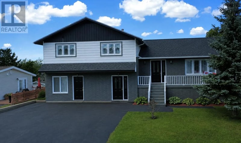 5 Elizabeth Avenue, Deer Lake, Newfoundland & Labrador, A8A1H7, Deer Lake, Newfoundland & Labrador — photo 1 of 5