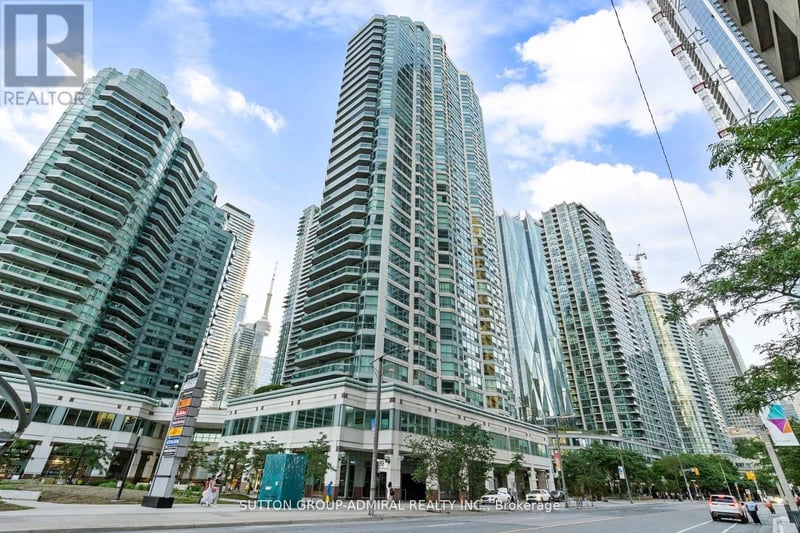 #1910 10 Yonge Street, Toronto (Waterfront Communities), Ontario, M5E1R4, Toronto (Waterfront Communities), Ontario — photo 1 of 5