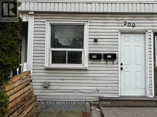 209 Stewart Street, Peterborough (Town Ward 3), Ontario, K9J3M6, Peterborough (Town Ward 3), Ontario — photo 1 of 5