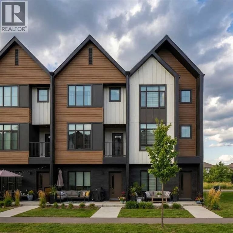3881 155 Avenue Southwest, Calgary, Alberta, T2Y0M8, Calgary, Alberta — photo 1 of 5