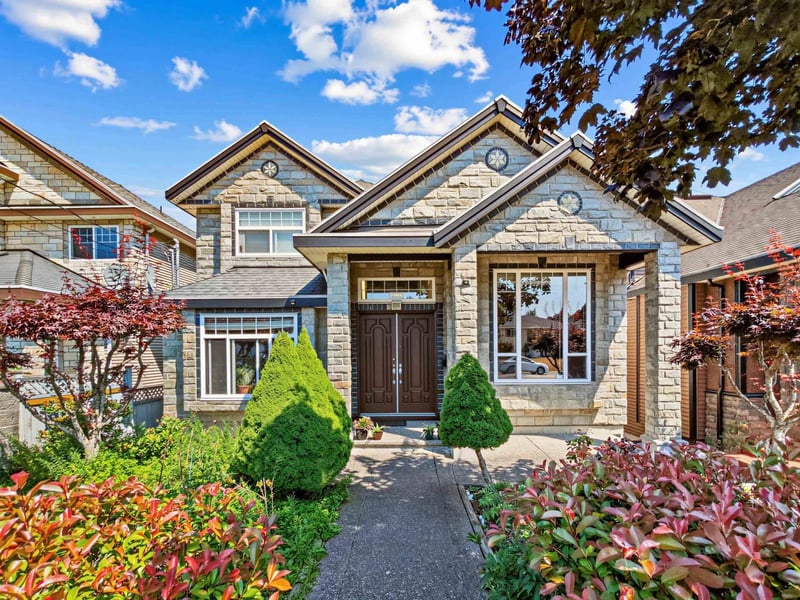 9280 134 Street, Surrey, British Columbia, V3V5S2, Surrey, British Columbia — photo 1 of 5